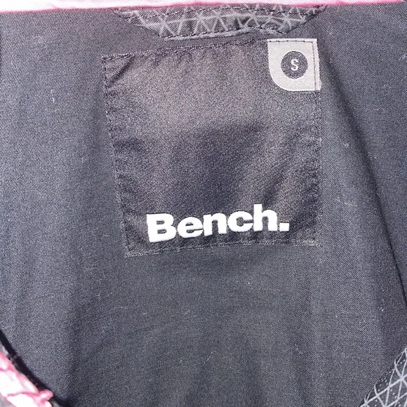 Bench Jacket - Picture 2 of 3
